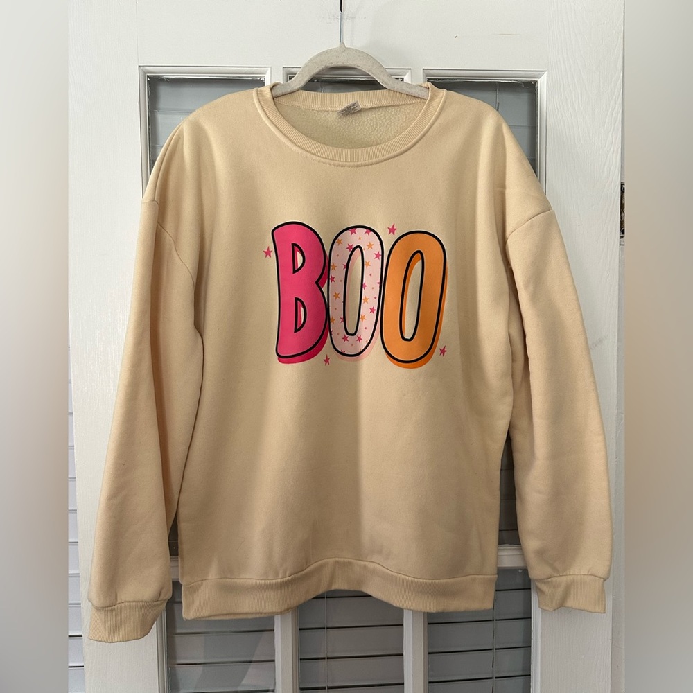 Temu Women’s XL Yellow Boo Oversized Halloween Sweatshirt